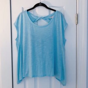 💙 American Eagle Open Back Top 💙